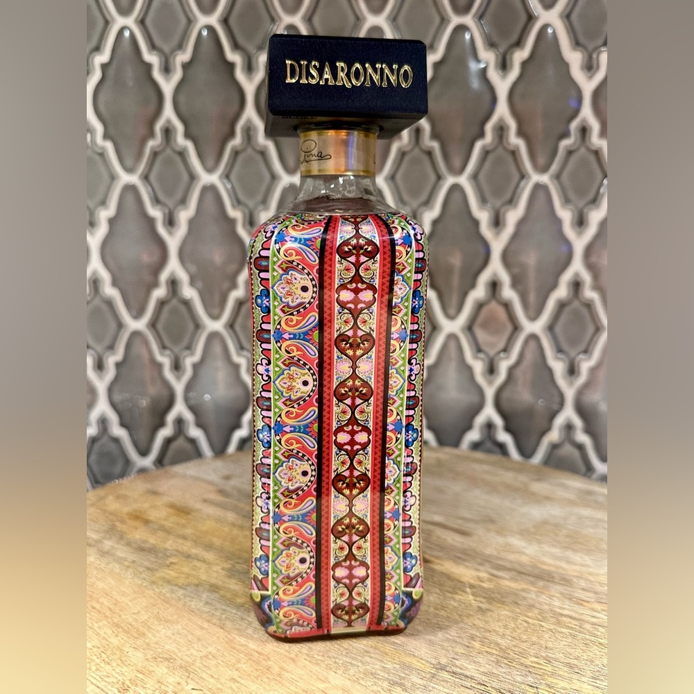 ETRO - Disaronno Wears Etro Limited Edition Gift Set. - Picture 6 of 17